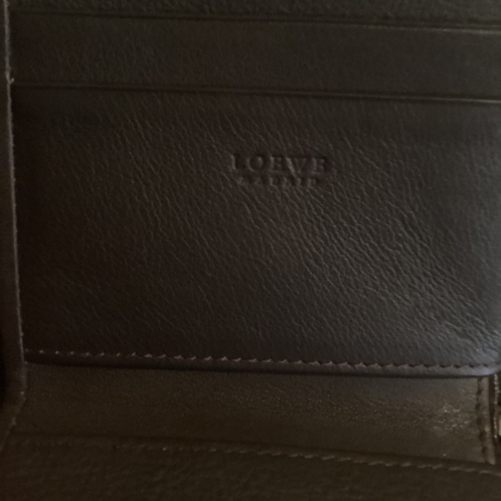 Loewe - Picture 5 of 6